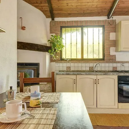 Secret Haven Daire La Croce
